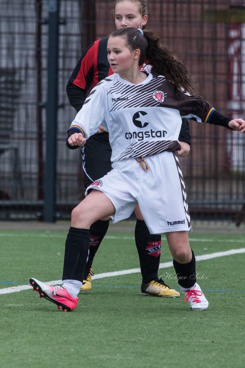 Bild 276 - B-Juniorinnen FC St.Pauli . Braedstrup IF : Ergebnis: 4:1